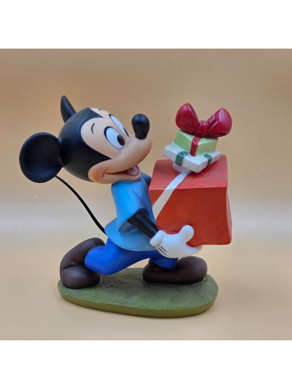 WDCC Pluto's Christmas Tree Mickey Presents for My Pals Disney Sculpture